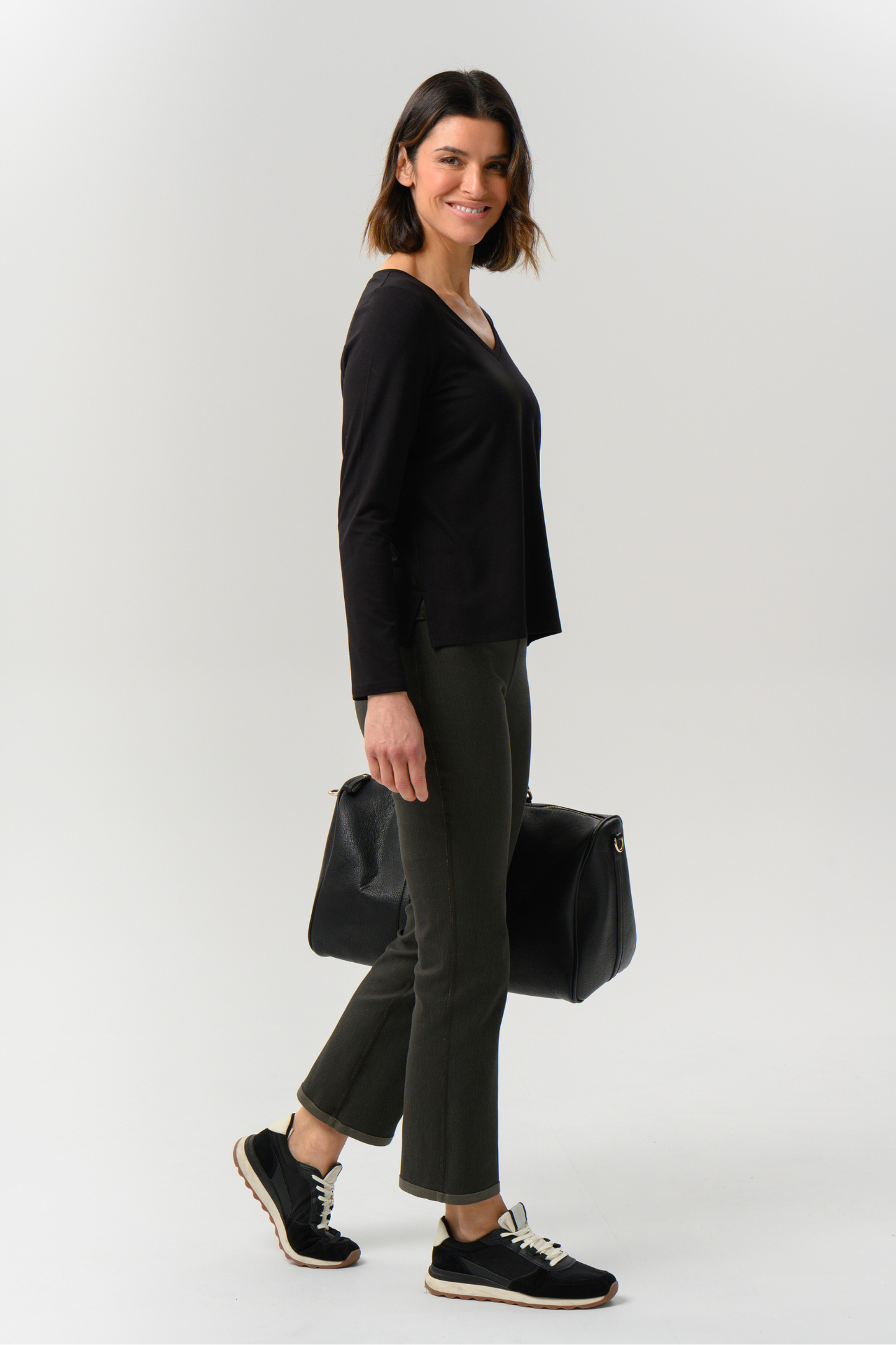 Albi Sustainable V-Neck Long Sleeve Shirt