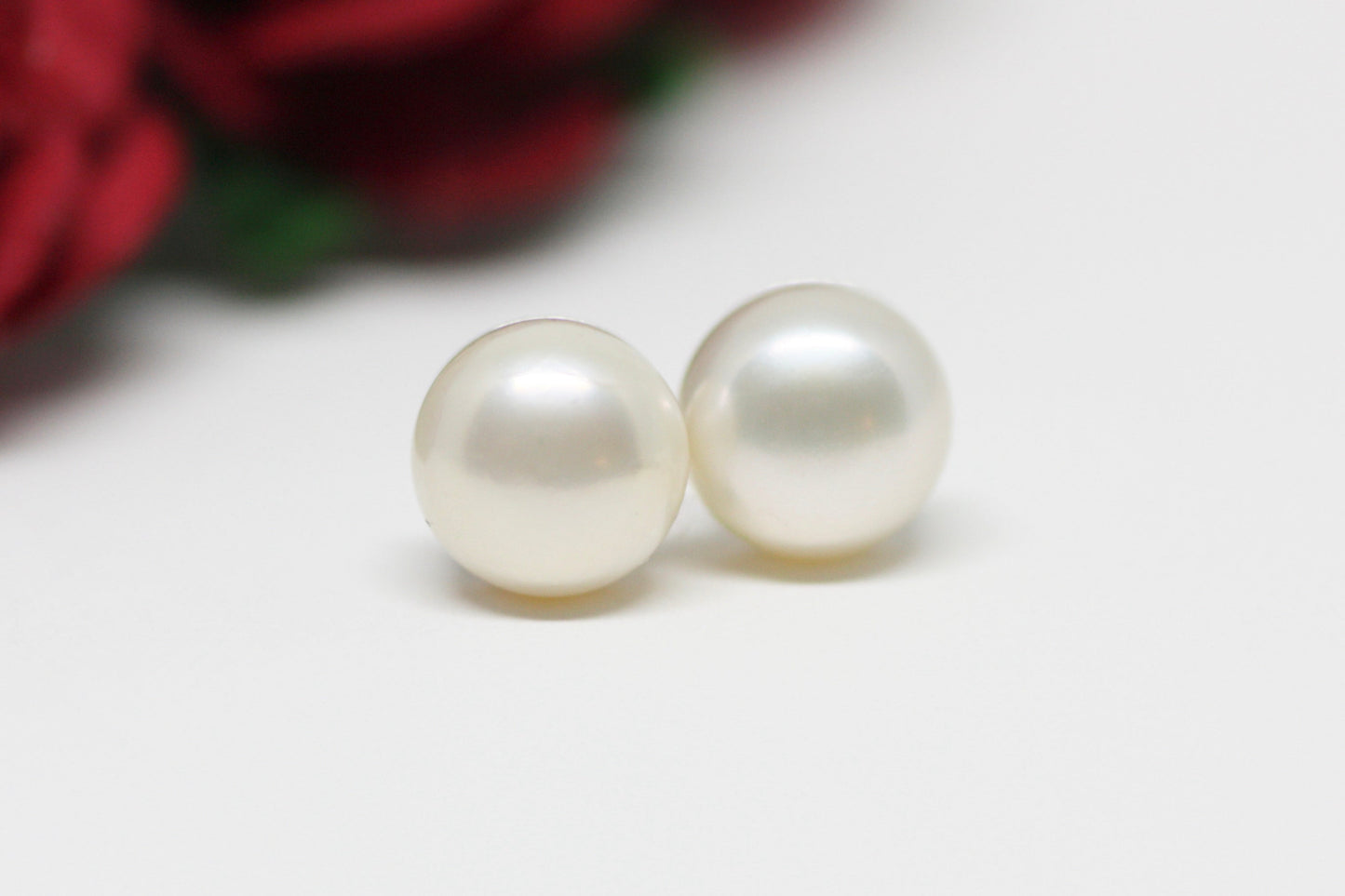 White Pearl Stud Earrings 5.5-6mm