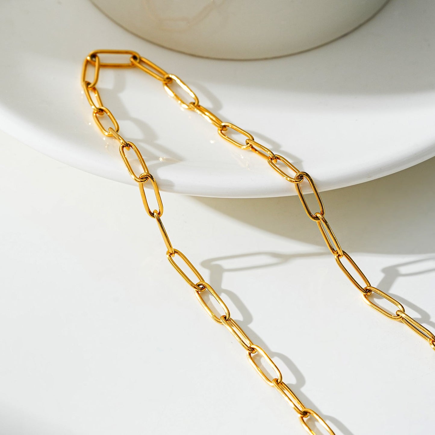 BARBICAN: Essential Gold Chain Link Paper-Clip Necklace - 22"