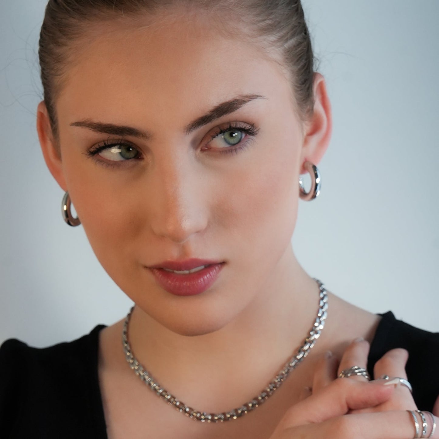 BLYDE Silver (White Gold): Semi-Wide Essential Hoop Earrings (2.5cm)