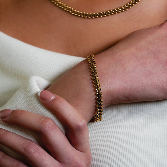 BLYTH: Vintage-Inspired Linked Abstract Crest Bracelet