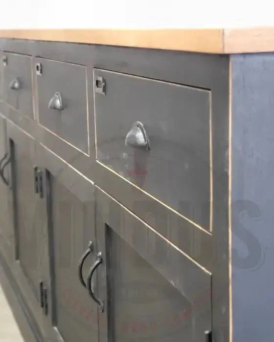 Buffet campagnard en bois de manguier fini noir antique