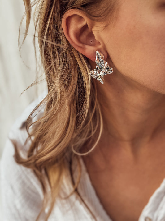 The River Studs In Gold And Silver