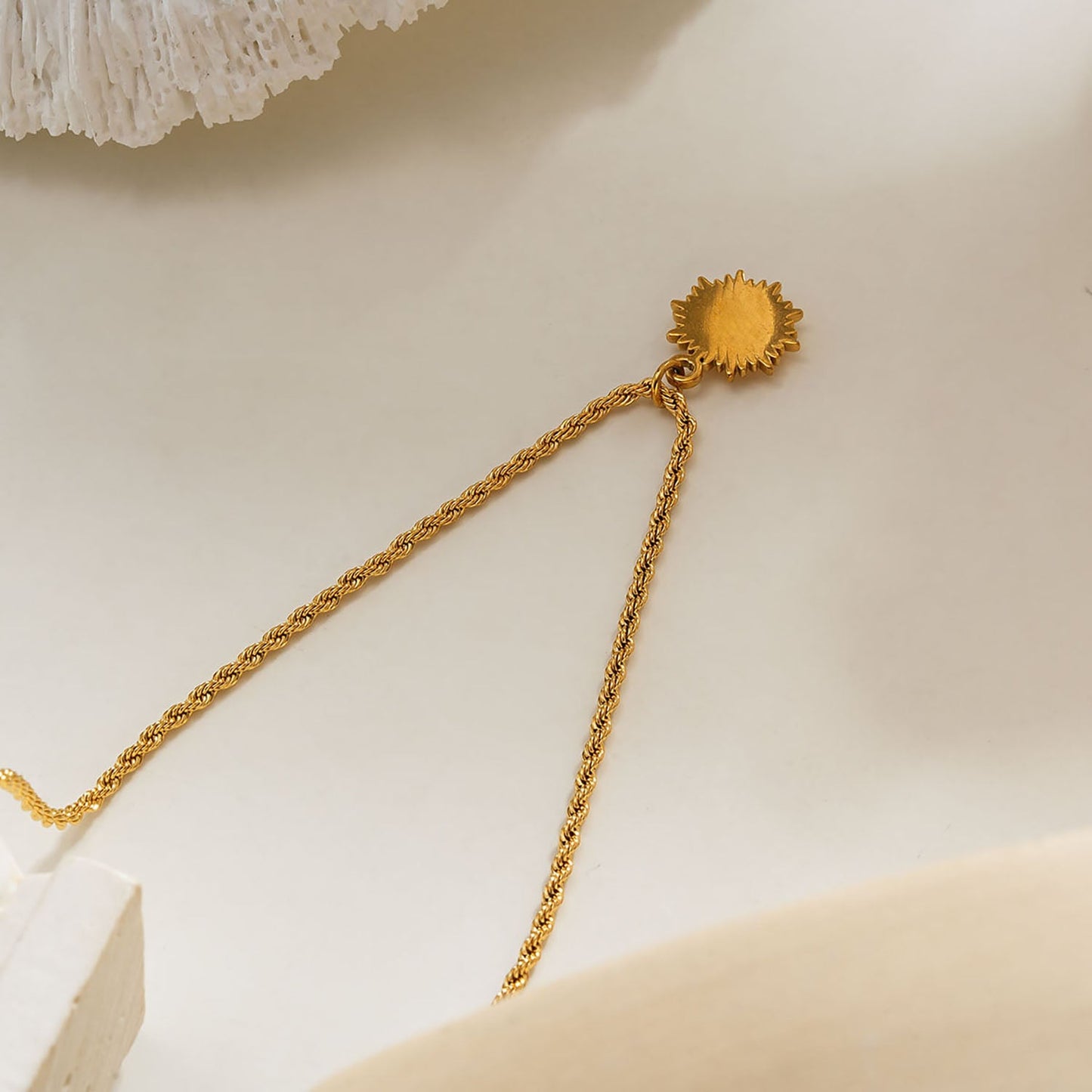 ISA Gold: Rope Chain Necklace with Pavé Zirconia Radiant Sun Pendant