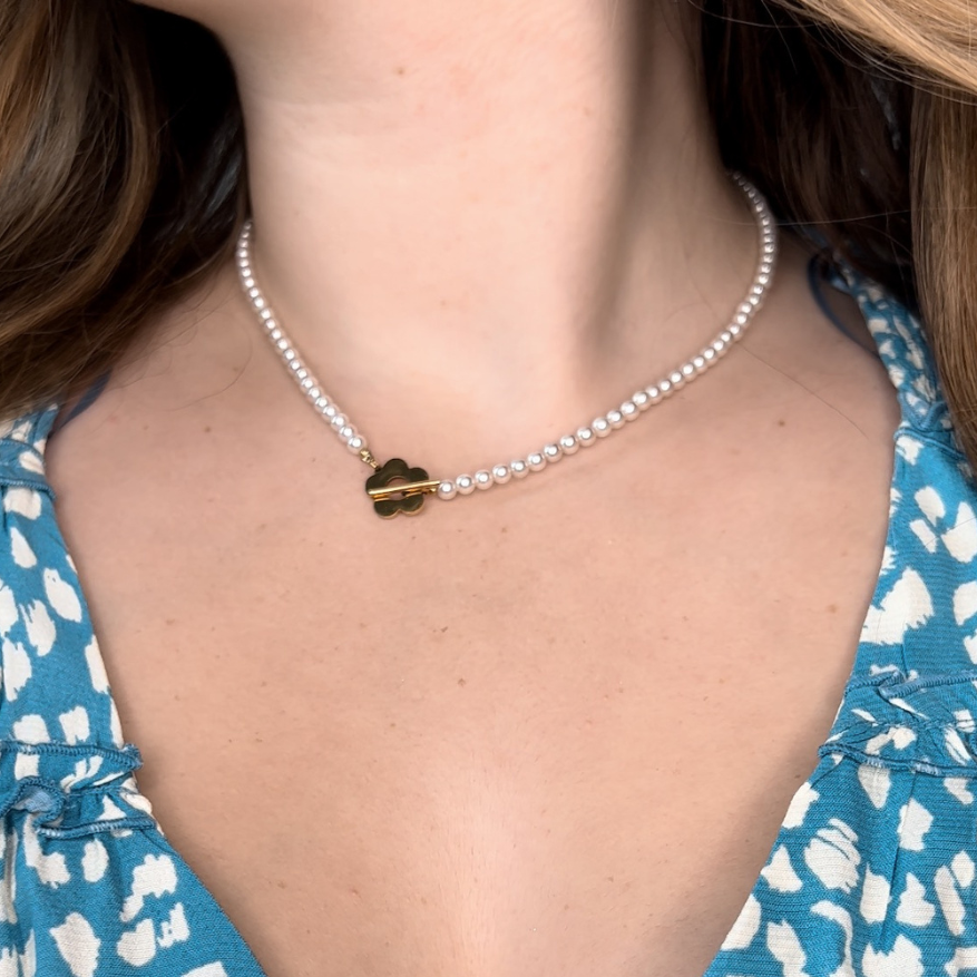 Daisy Necklace