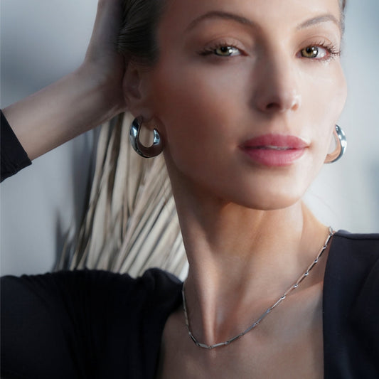 Style GUMIA Silver: Minimalist Geometric Shaped Beaded Chain Necklace