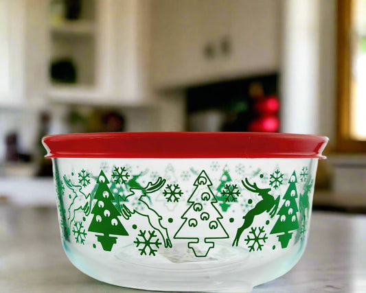 4 Cup Pyrex Storage Dish - Christmas Reindeer