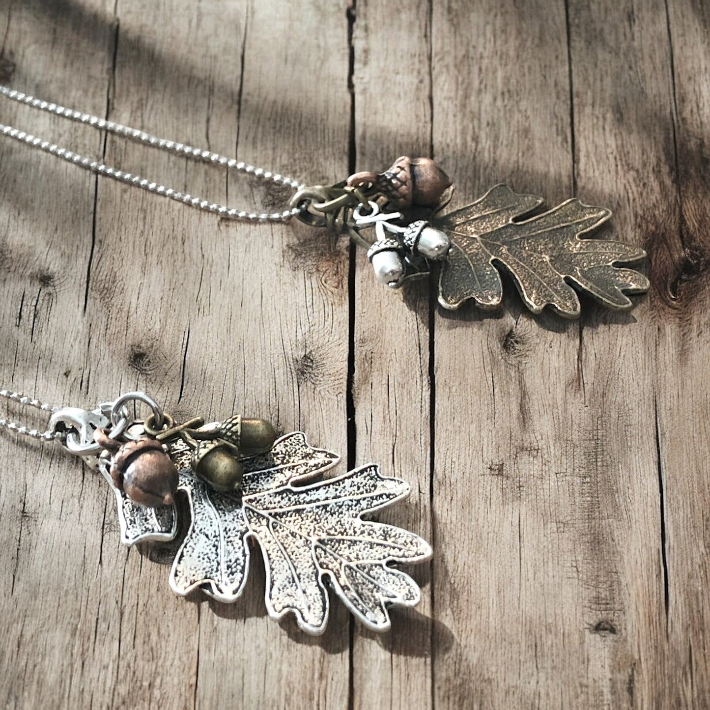 Oak Leaf & Acorn Necklace – Silver-Tone or Bronze-Tone Forest Pendant