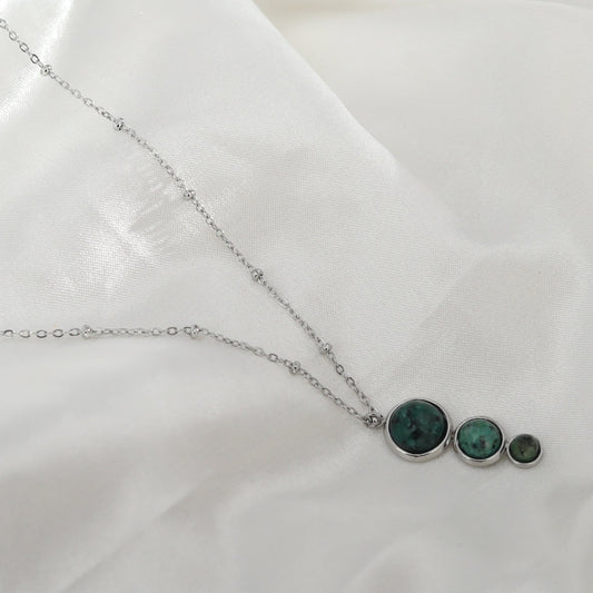 INDY: 3-Stone Pendant Silver Necklace