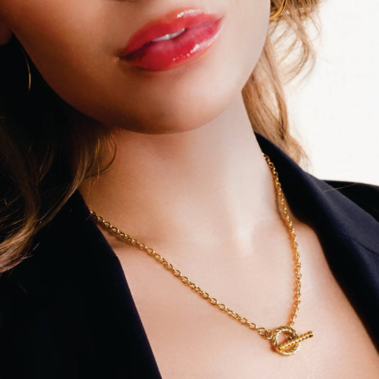 KETCHIGAN: Classic Chain with Textured T-Bar & Ring Pendant Gold Necklace