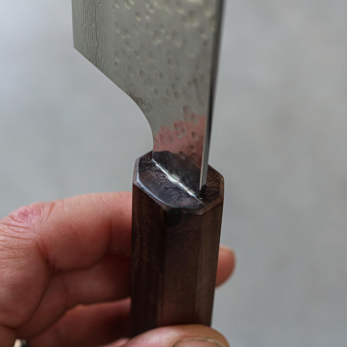 Makoto Kurosaki Damascus Tsuchime Santoku 165 mm