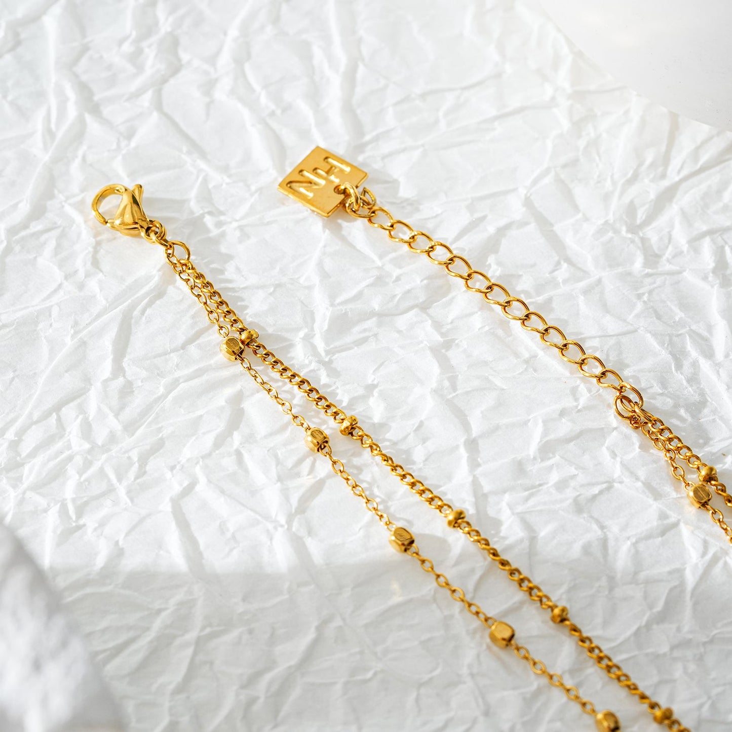 Style MARENTA LG: Gilded Harmony Chain Anklet with Gold Beads and Freshwater Pearls