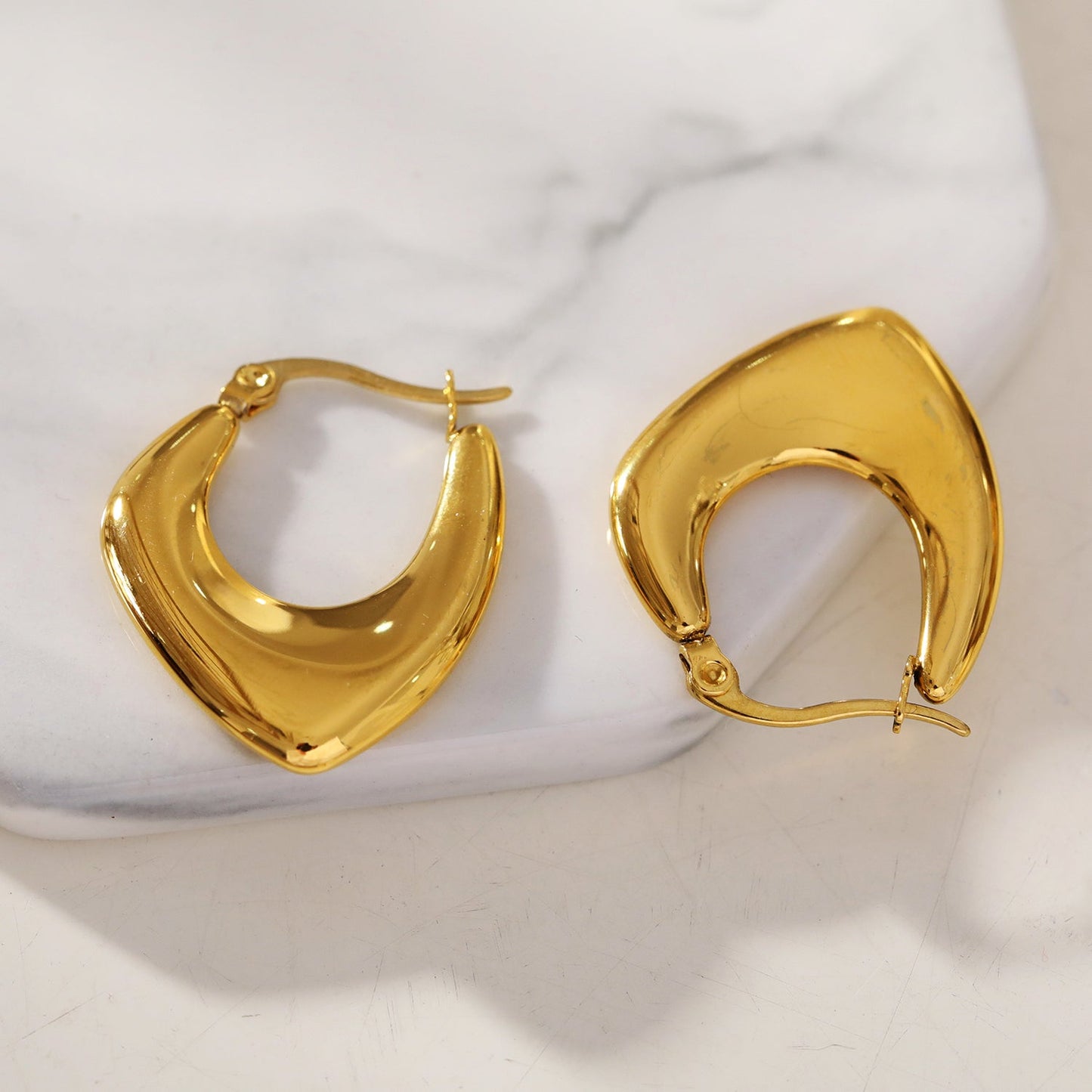 KAMIRA Gold: Asymmetrical Geometric Hoop Earrings