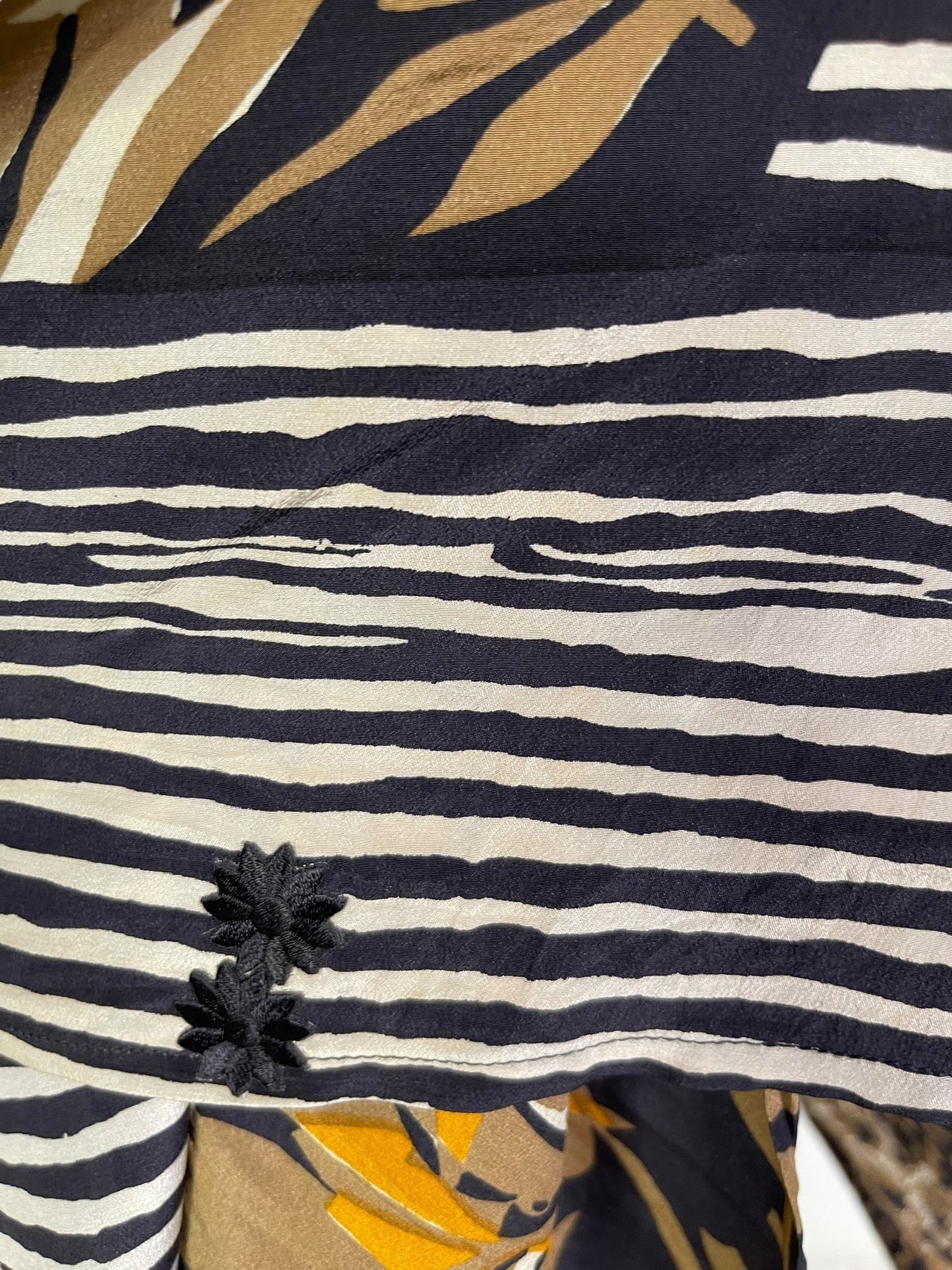 PRC7279 Avatar Pure Silk Cardigan