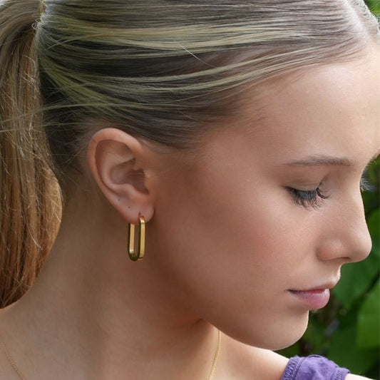 CHANDA Gold: Rounded Corners Rectangular Hoop Earrings