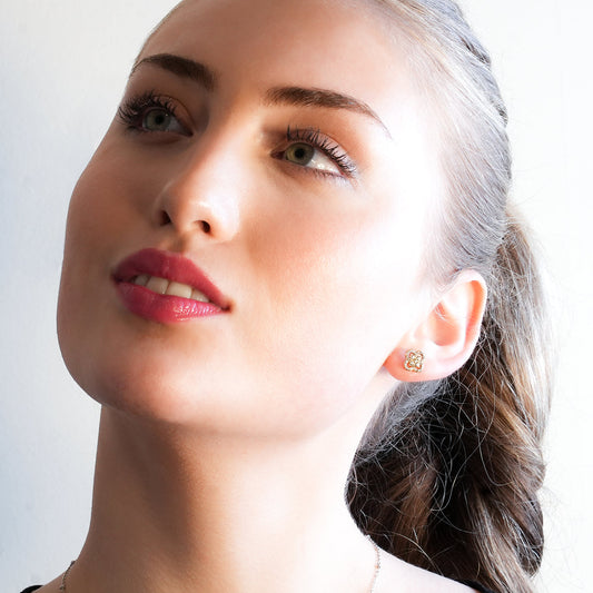 SANIBELL Gold: Clover Shaped Pavé Zirconia Stud Earrings