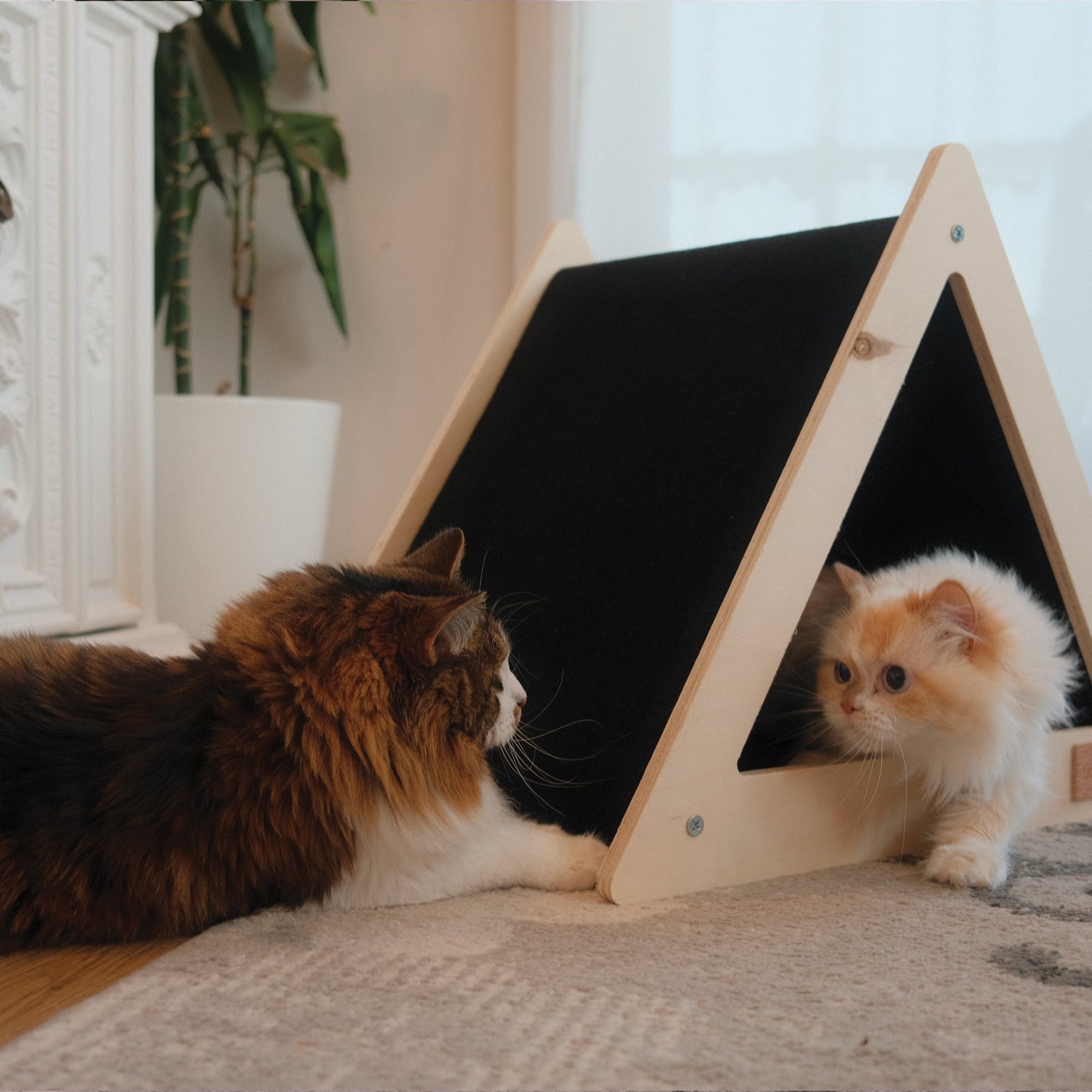 Noba Origin Scratchable Teepee Cat House