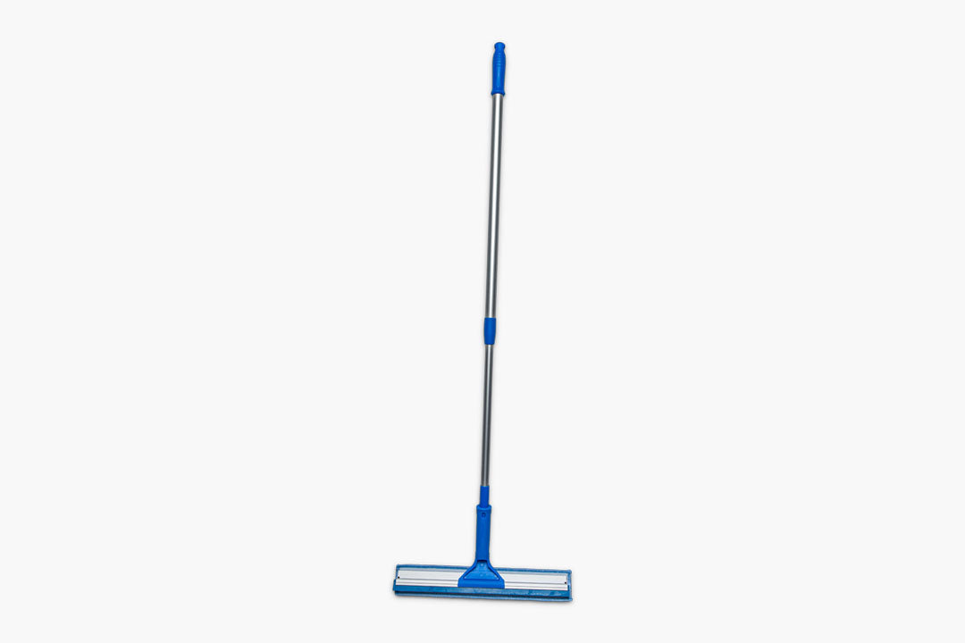 Raclette de nettoyage de vitres et brosse en microfibre