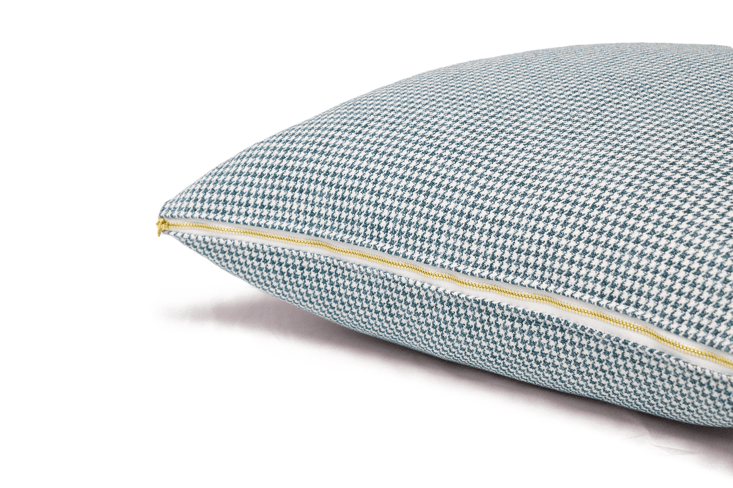 Lake Houndstooth Cushion Cover