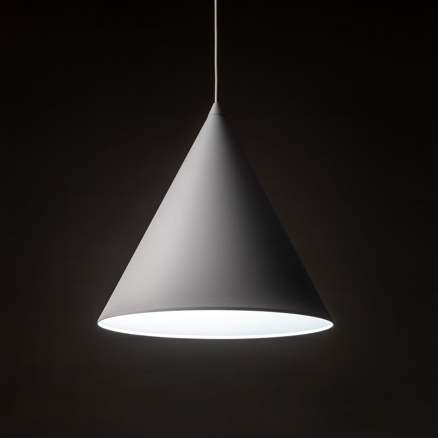 CONO Modern Minimalist Pendant Light M