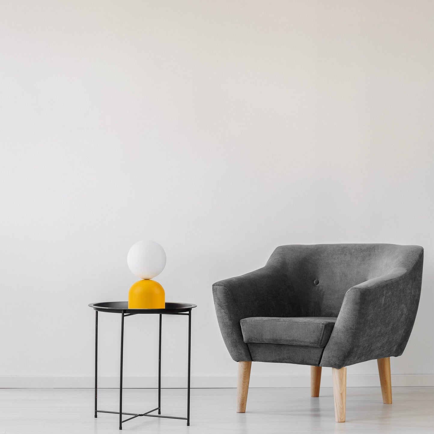 MIKI Glass Globe Table Lamp