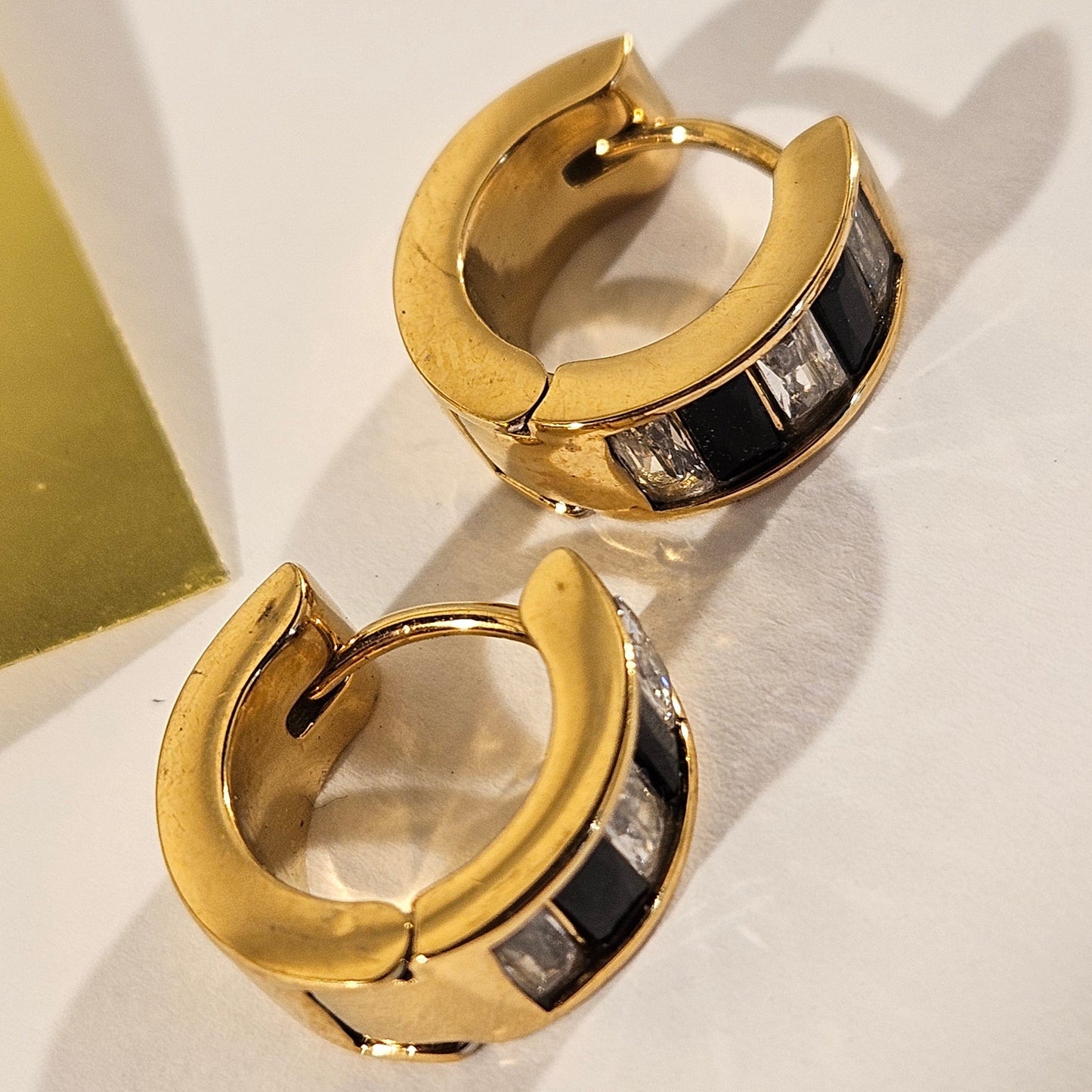 LOTTA: Retro Black & White Embedded Zirconia Mini Hoop Earrings