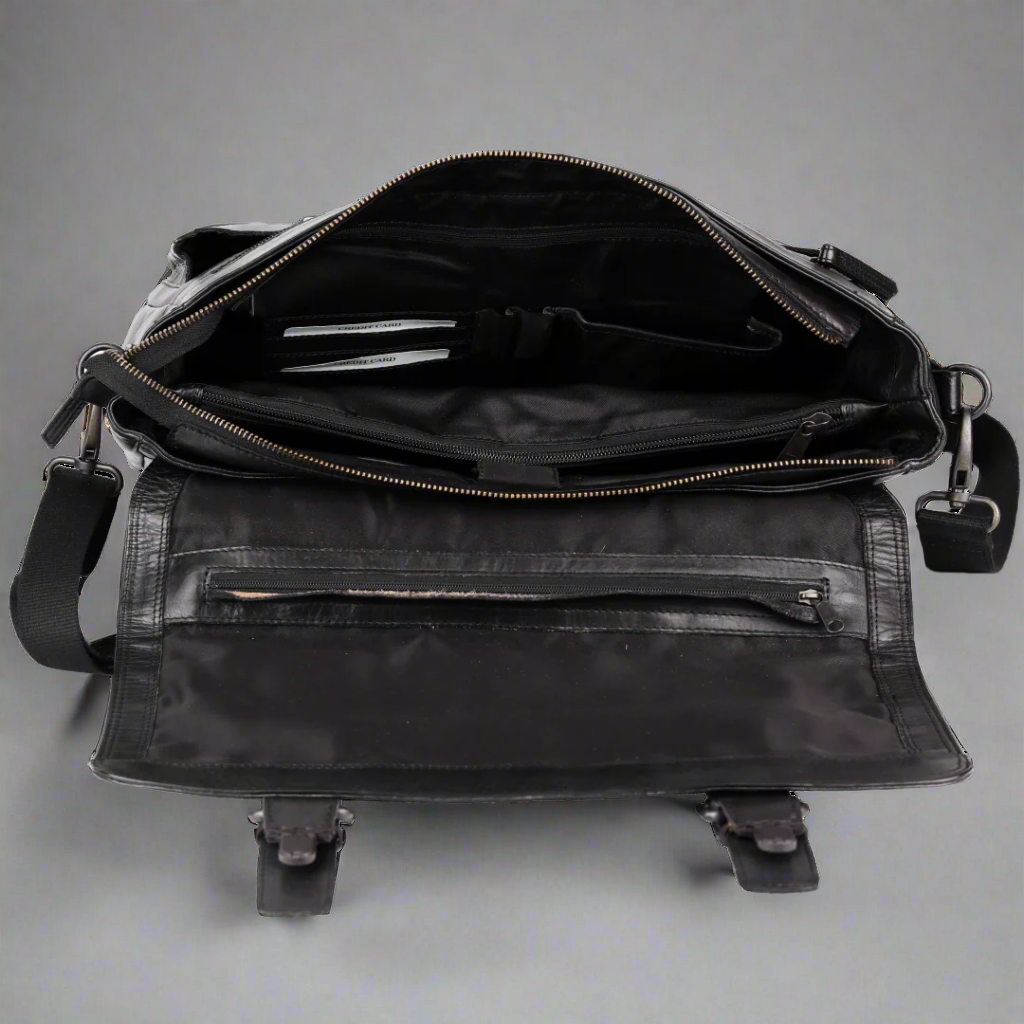 MET Messenger Laptop Leather Bag