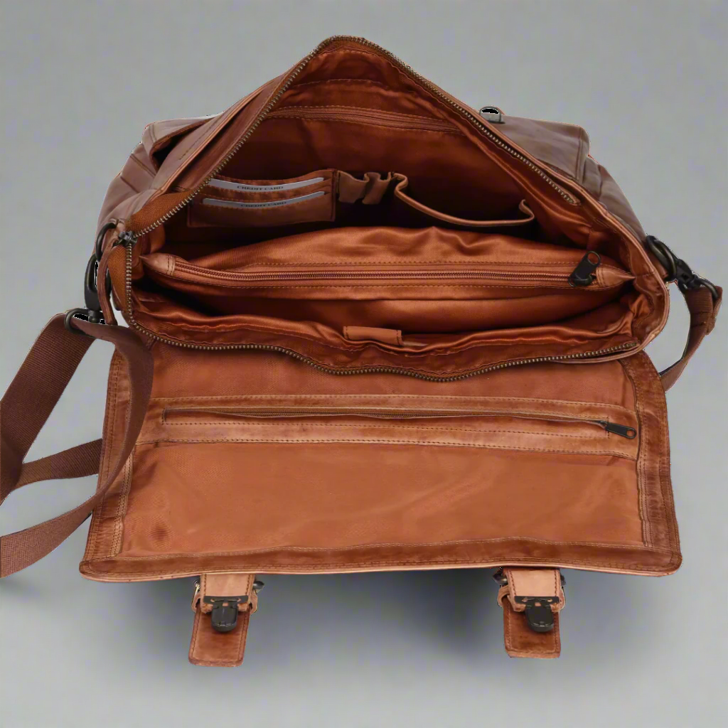 MET Messenger Laptop Leather Bag