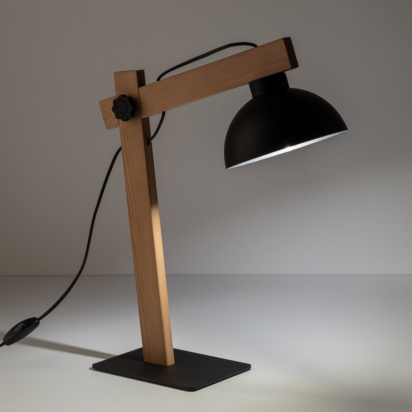 OSLO Black Scandinavian Night Lamp