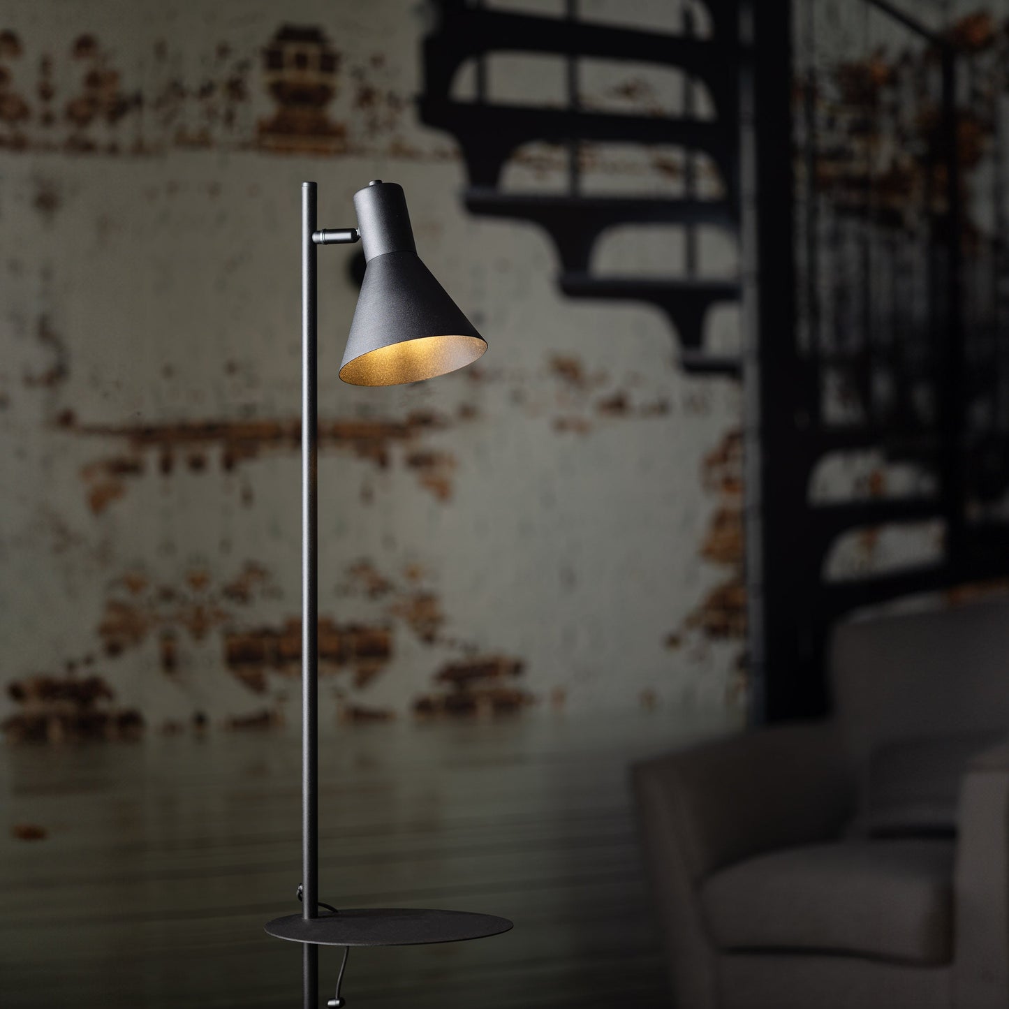 JUMP Tray Table Floor Lamp