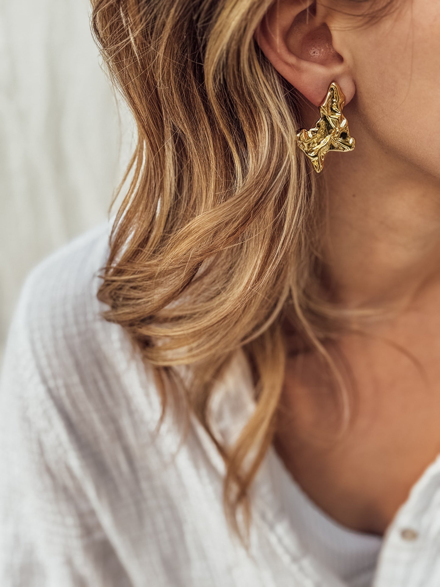 The River Studs In Gold And Silver