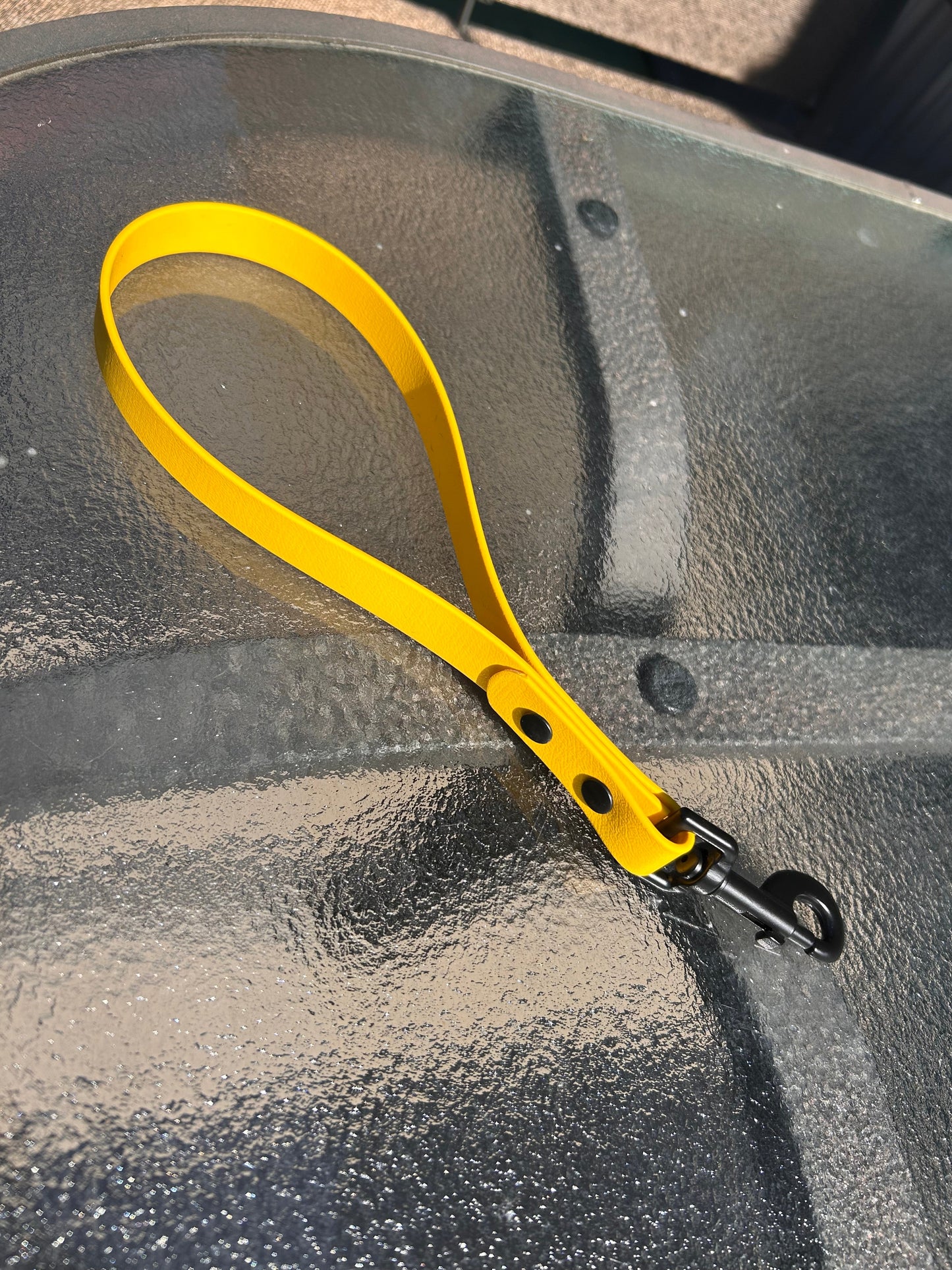 Poignée Rapprochement en Biothane pour chien - Fait Main au Québec