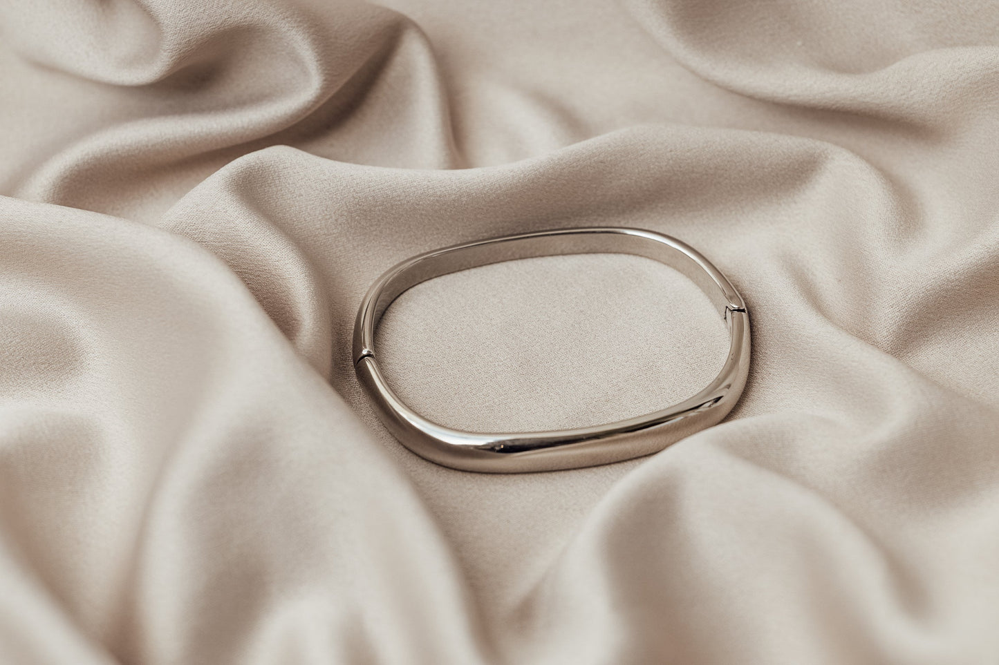 The Vera Bangle