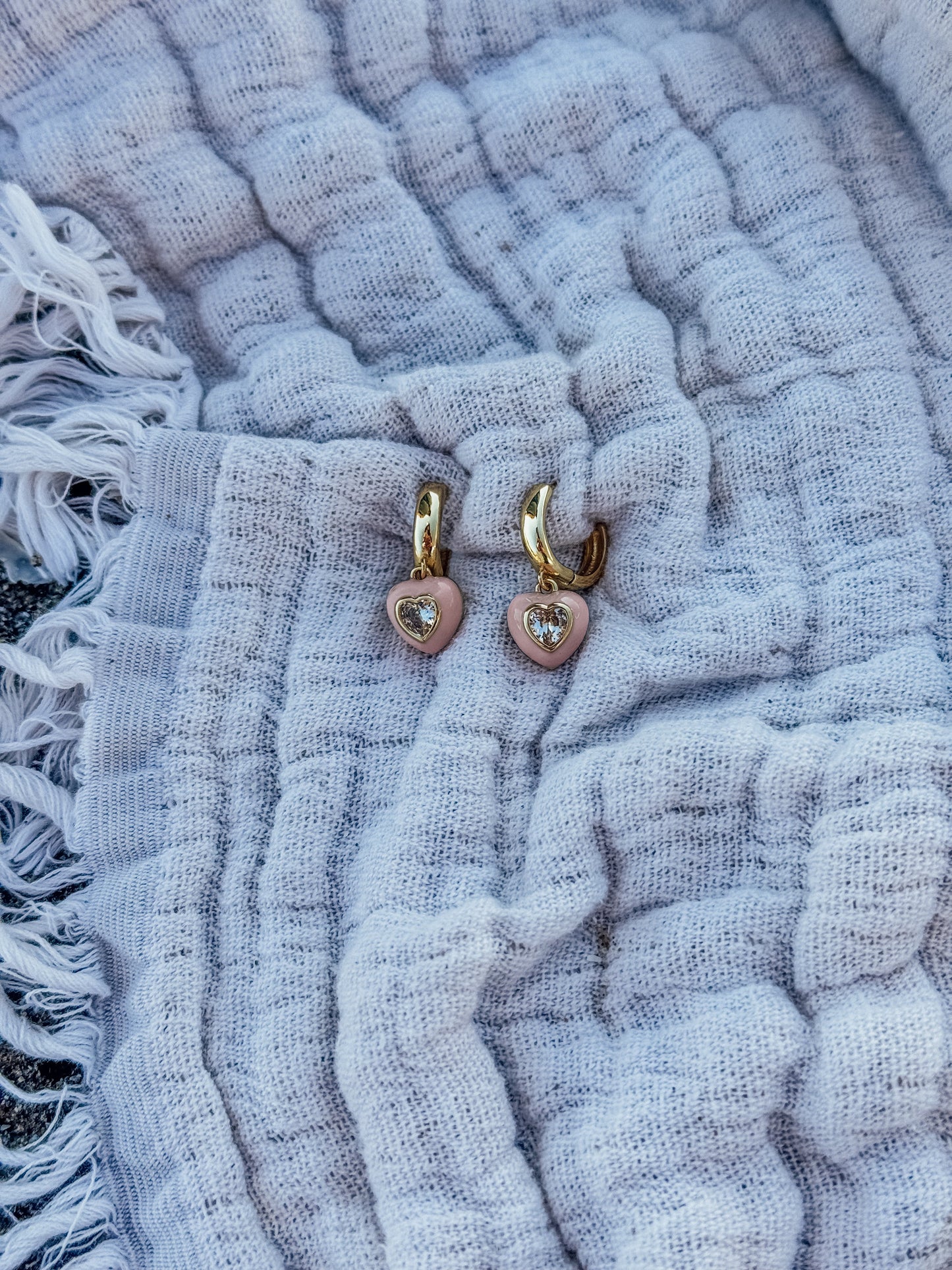 The Davie Heart Huggies