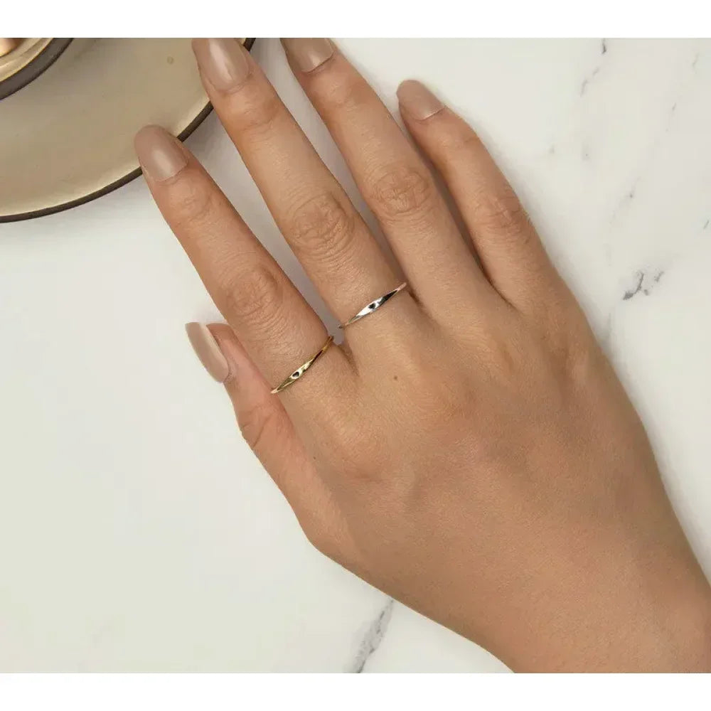 925 Sterling Silver Heart Wedding Band - Symbol Of Love, Stackable Promise Ring In 2 Colors (Size 5-10)