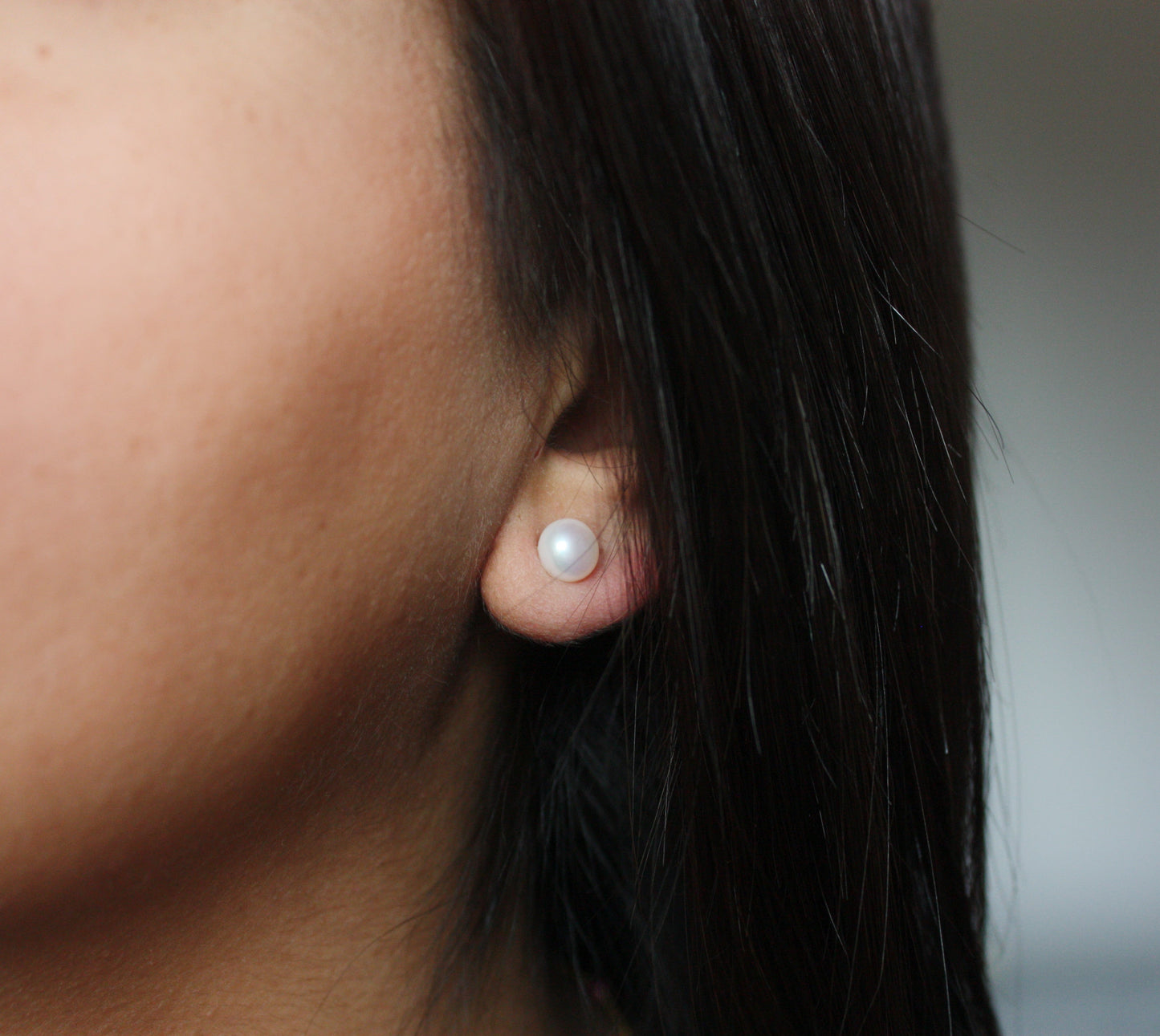 White Pearl Stud Earrings 7-7.5mm