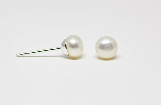 White Pearl Stud Earrings 4-5mm
