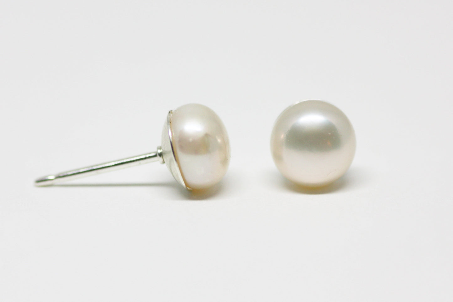 White Pearl Stud Earrings 5.5-6mm
