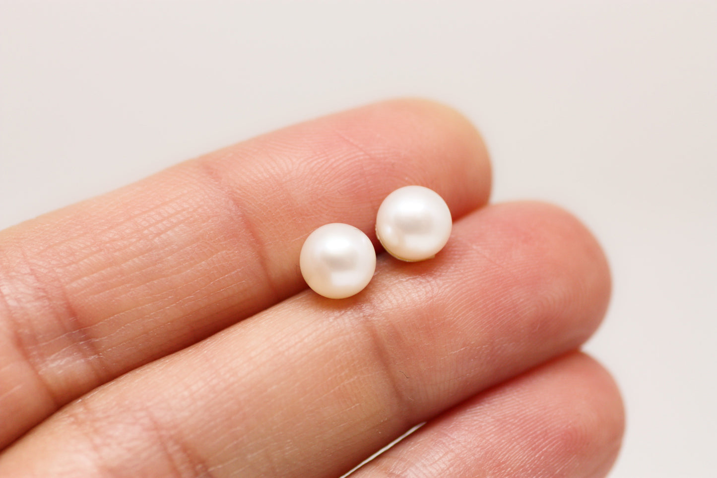 White Pearl Stud Earrings 6.5-7mm