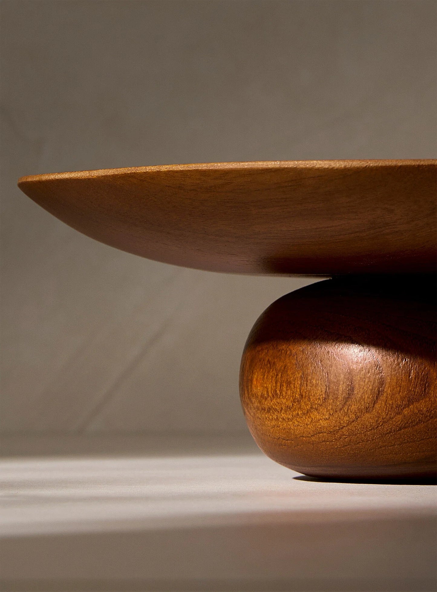 Plateau à gâteau en bois de teck