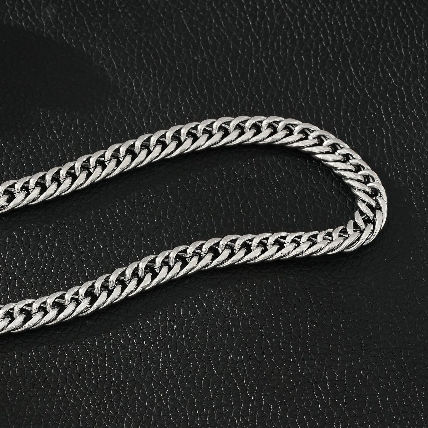 ABRAFO: Chunky Chain in Silver for Women or Men