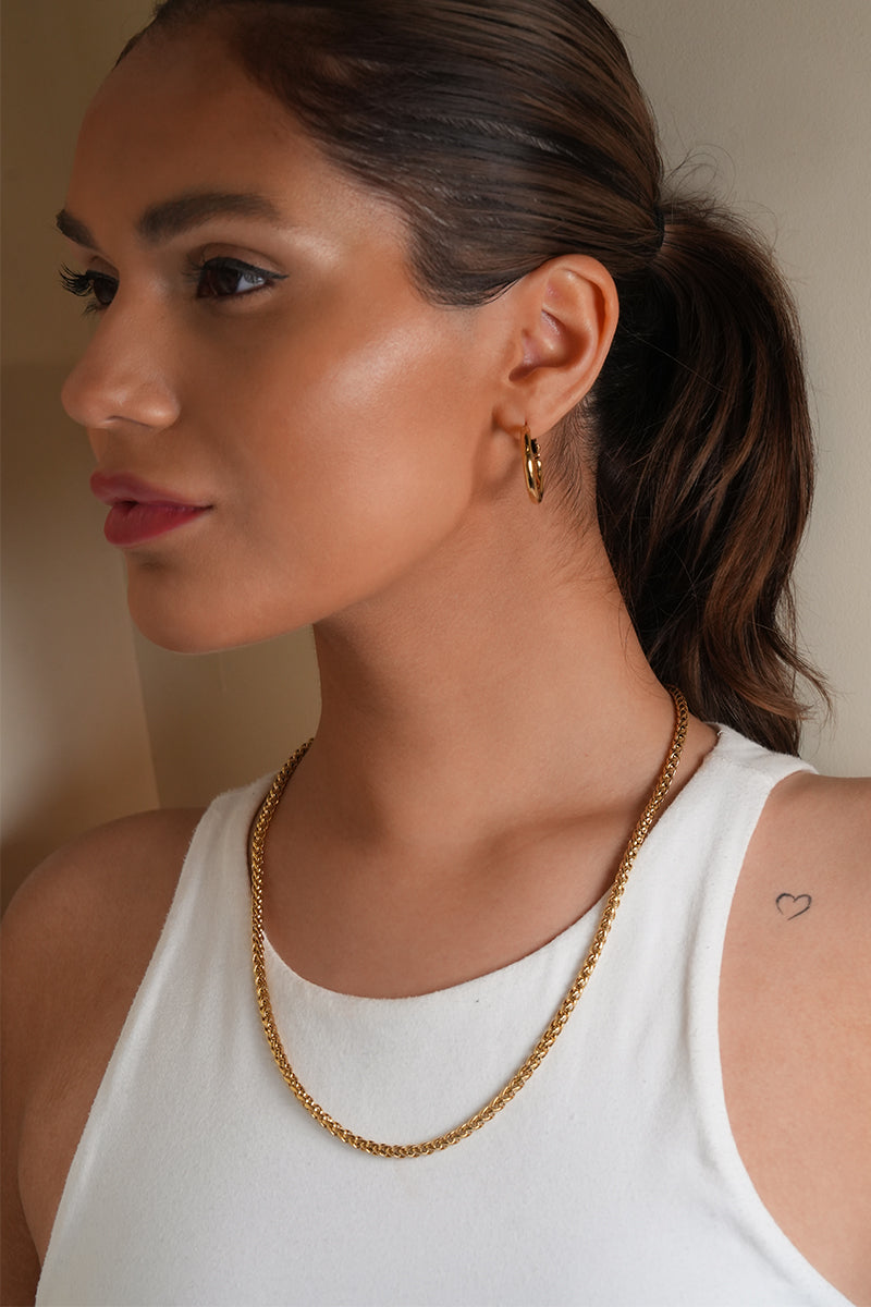 Style ACTON: Mid Width Byzantine Chain Necklace in Gold.