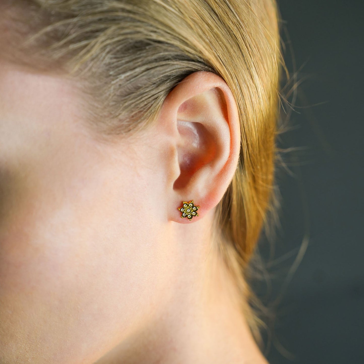 Style AGNES: 'Be a Star' Zirconia Studs