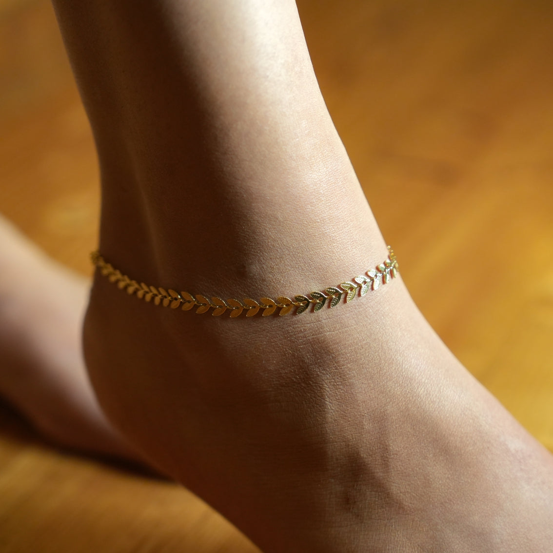 ALALA LG: Botanical Beauty Embossed Leaf Anklet