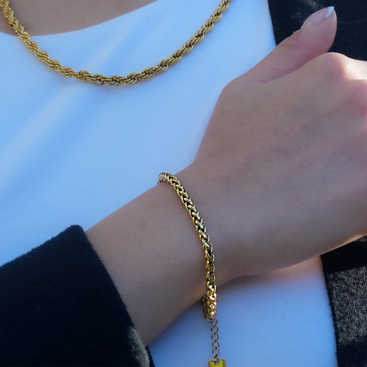 Style ALBANY: Chunky Gold Chain Bracelet