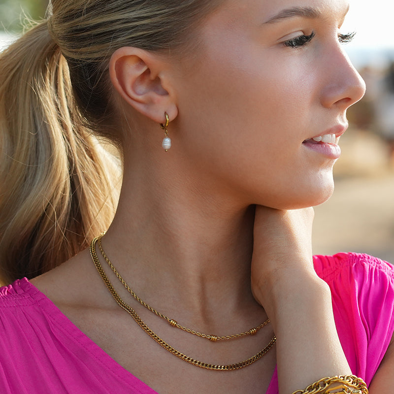 ALEX Gold: Mini Hoop Earrings with Natural Freshwater Pearl Charm – Elegance in Every Detail