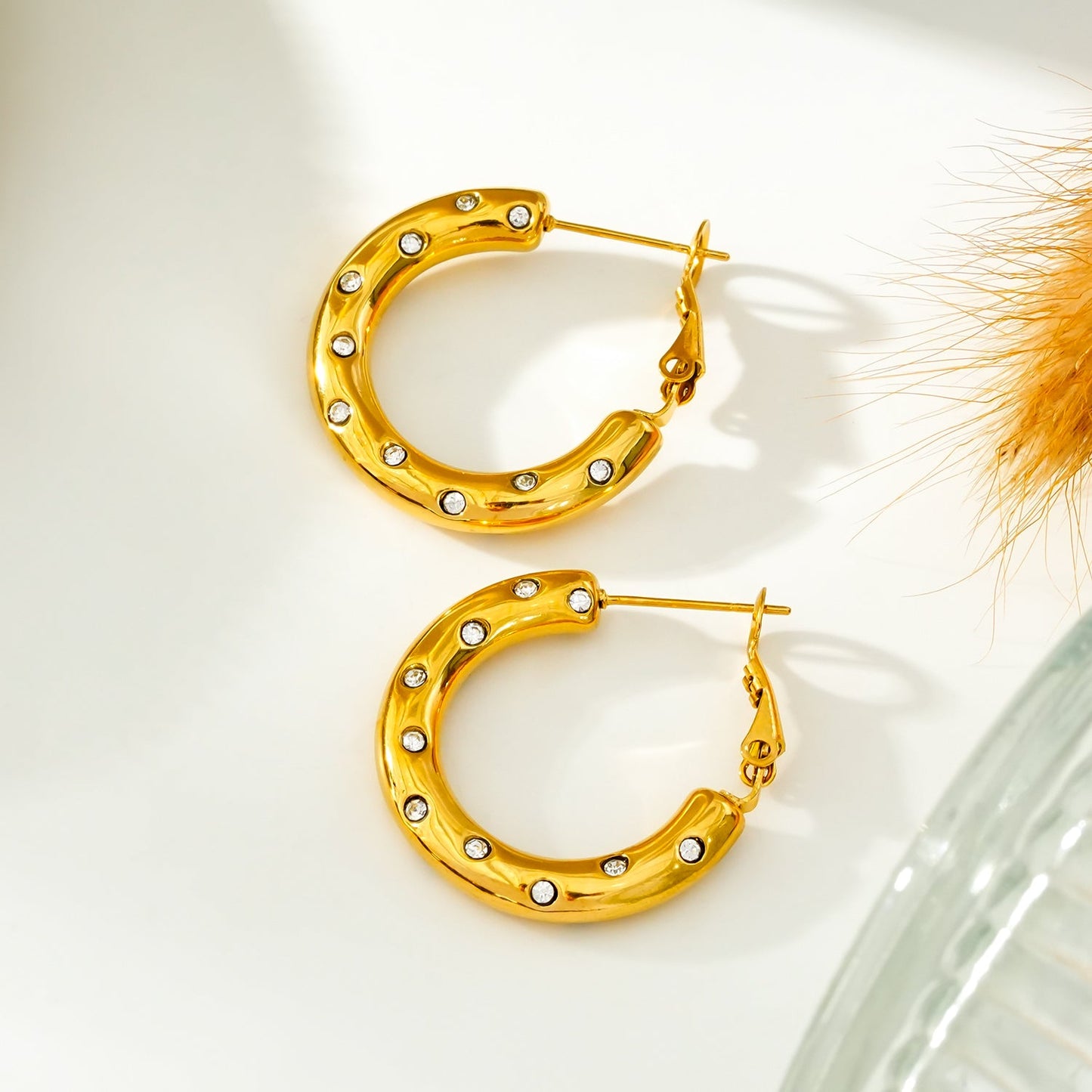 ALFRISTON Gold: Mid-Width Hoops Embedded with Zirconia (CZ) Gemstones