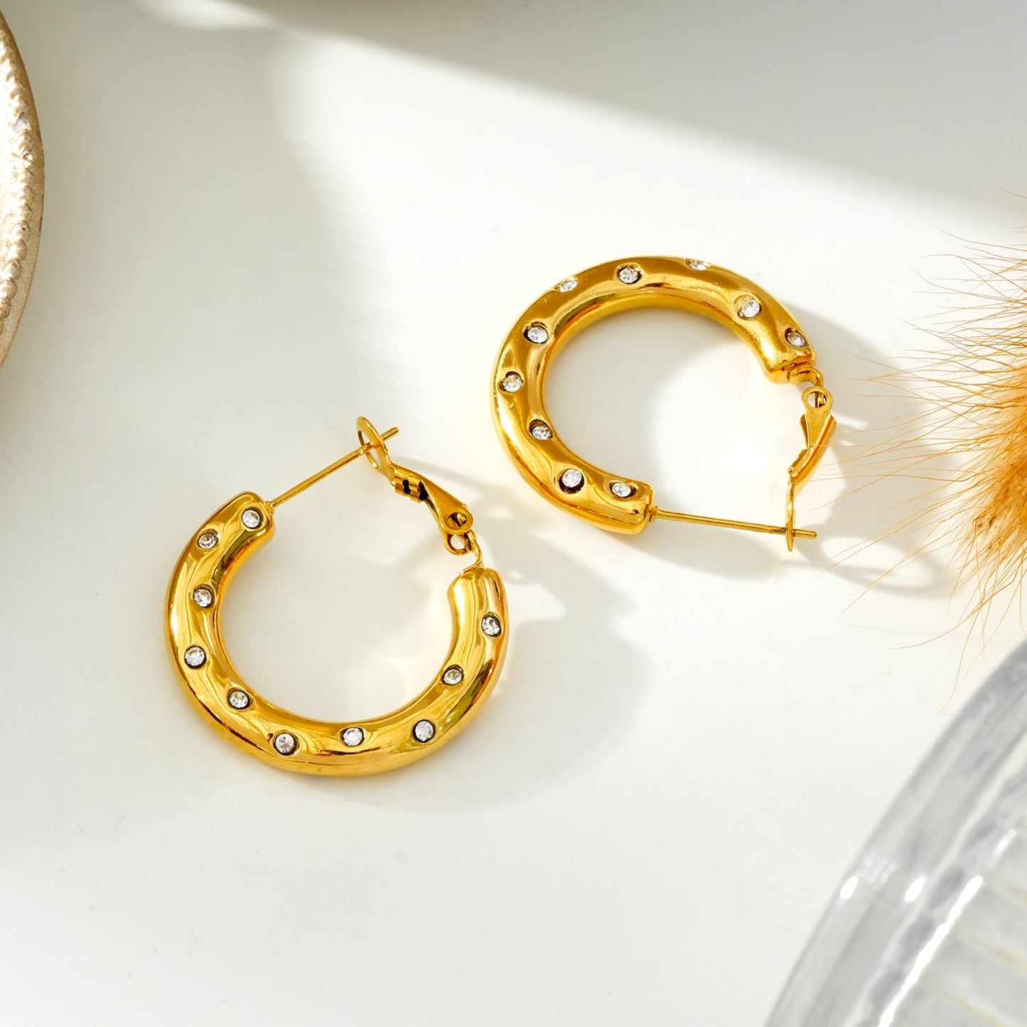 ALFRISTON Gold: Mid-Width Hoops Embedded with Zirconia (CZ) Gemstones