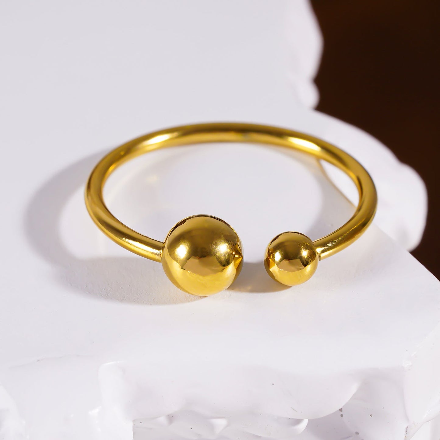 ALTHEA: Contemporary Essential Ring with Ball Beads