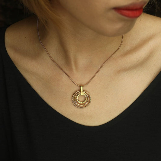 AMELIA Trio Textured Circle Pendants Gold Necklace